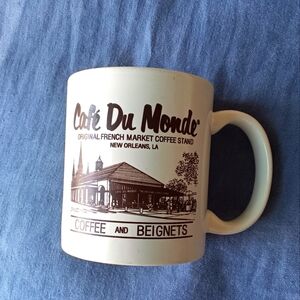 Vintage CAFE DU MONDE Ceramic Coffee Mug with NEW ORLEANS French Market design